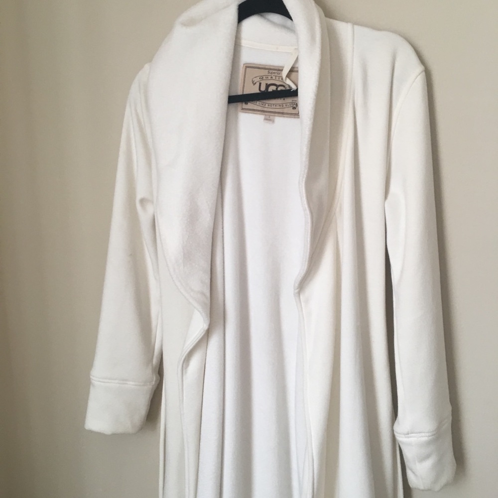 Ugg female bath robe